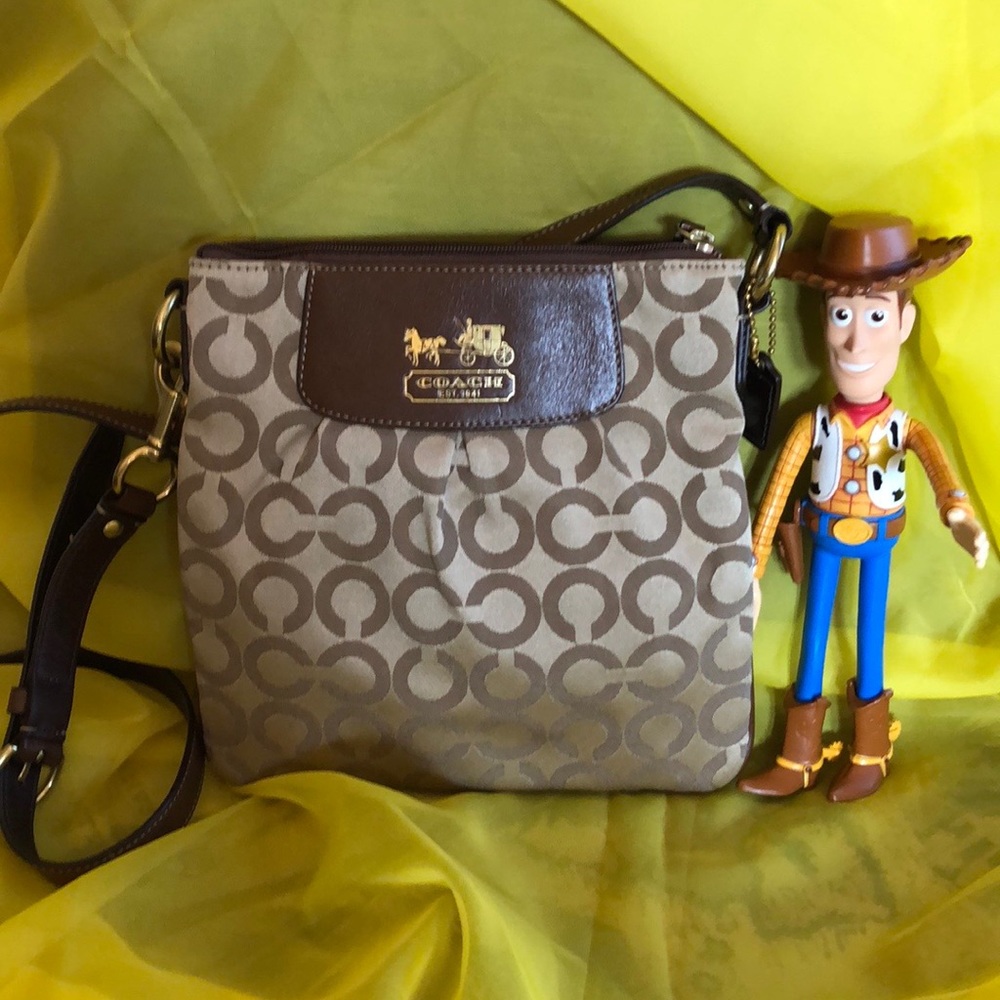 Cross body vintage coach purse